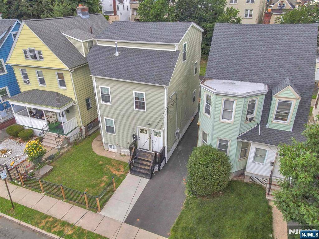 Orange, NJ 07050,229 N Center ST