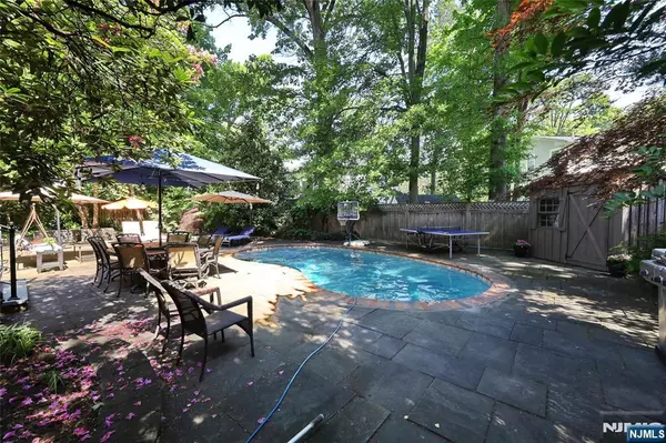 155 W Clinton AVE, Tenafly, NJ 07670