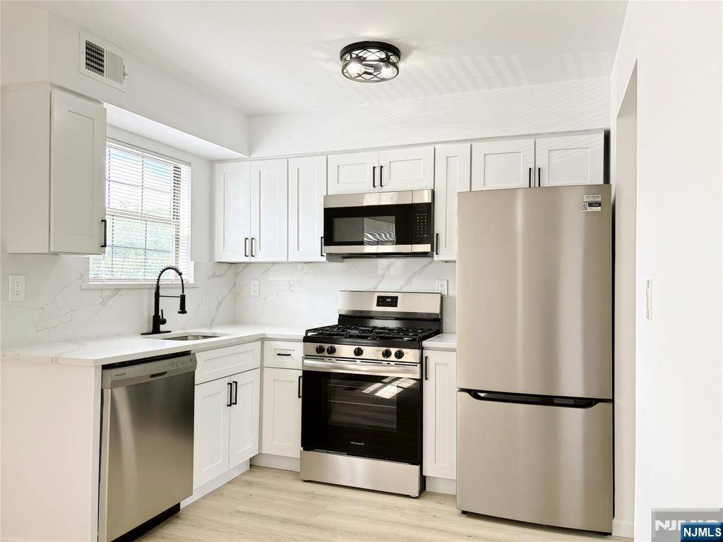 197 Riva DR, Hackettstown, NJ 07840