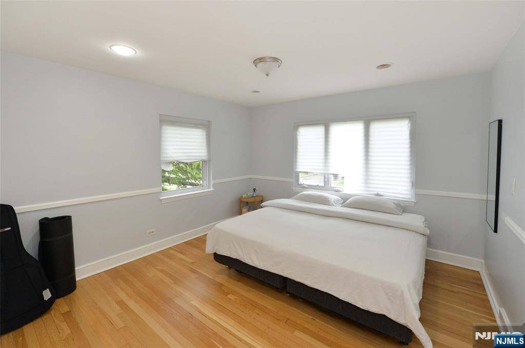 Bergenfield, NJ 07621,104 Fairview AVE