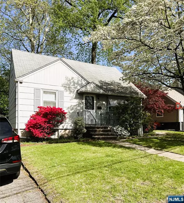 Maywood, NJ 07607,219 Sanzari PL