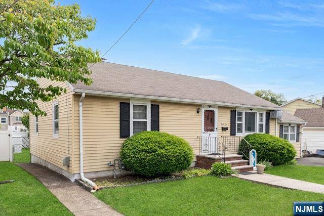 Totowa, NJ 07512,36 Bogert ST
