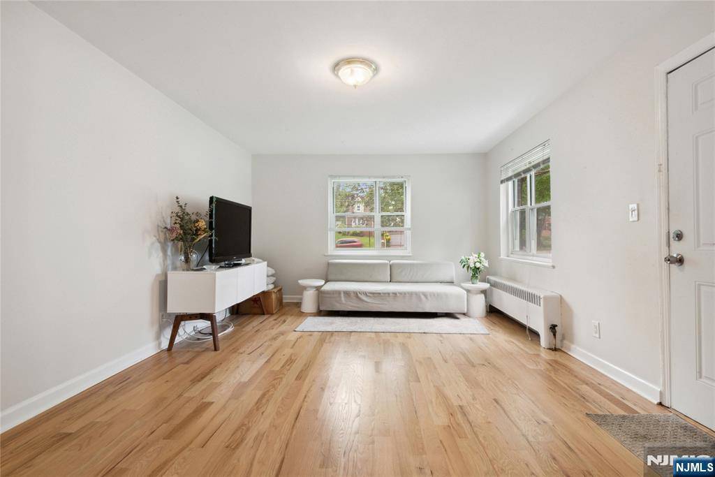 465 Maple Hill DR #51, Hackensack, NJ 07601