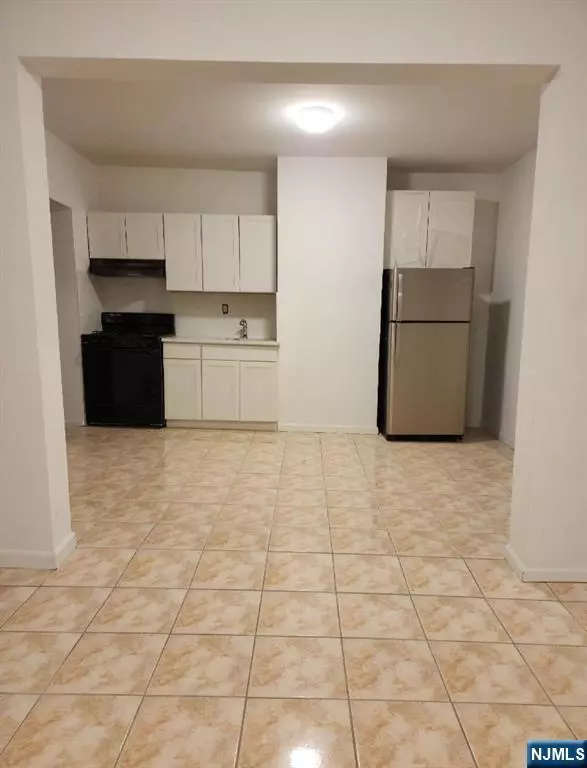 North Bergen, NJ 07047,5001 Kennedy BLVD