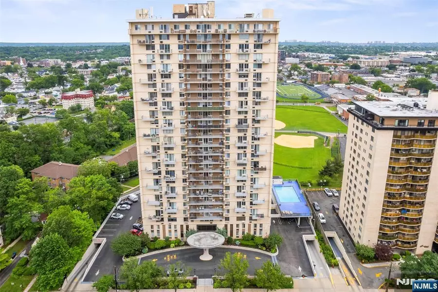 160 Overlook AVE #3C, Hackensack, NJ 07601