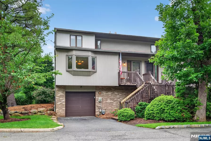 30 Peach Hill CT, Ramsey, NJ 07446