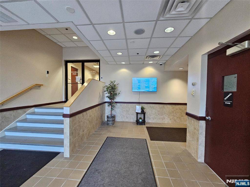 Rochelle Park, NJ 07662,151 W Passaic ST #17