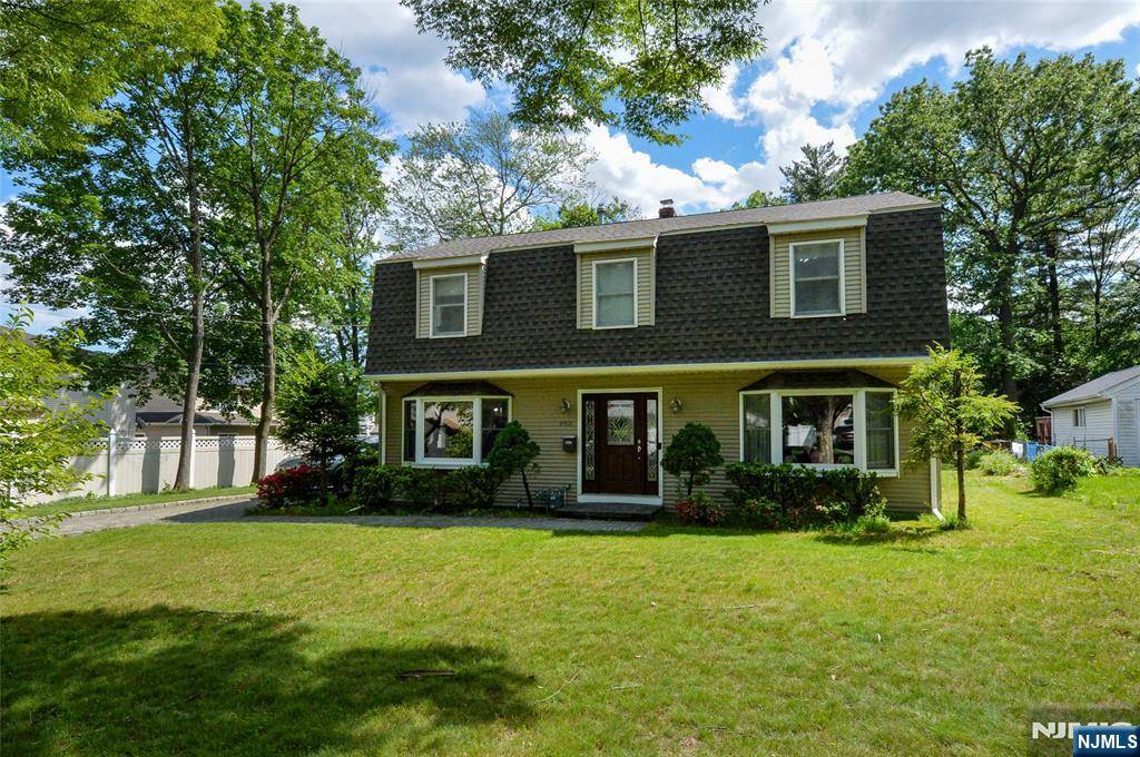 252 Hillside AVE, Paramus, NJ 07652