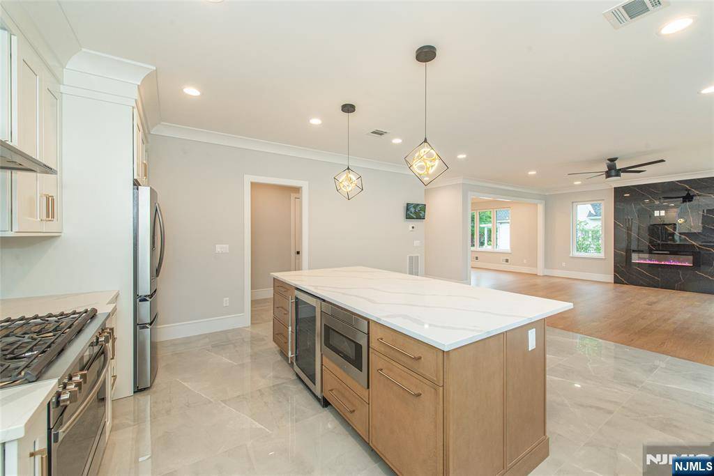 Emerson, NJ 07630,56B Jefferson