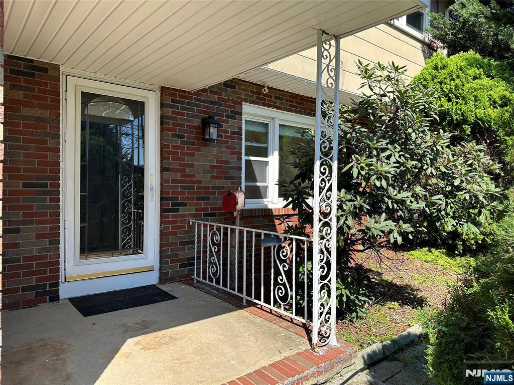 175 Veterans DR, Northvale, NJ 07647