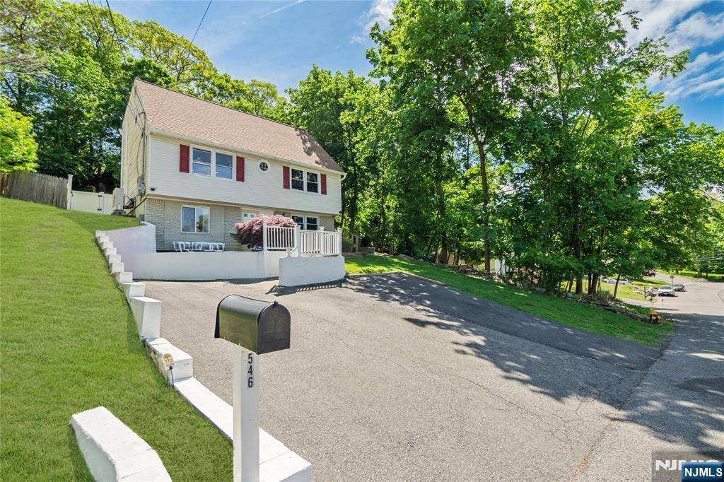546 Atlas RD, Roxbury Township, NJ 07850