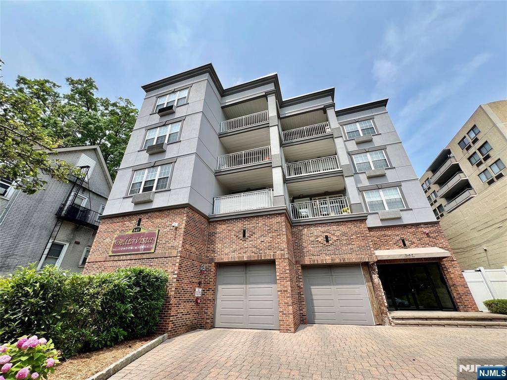 547 Gorge RD #4B, Cliffside Park, NJ 07010
