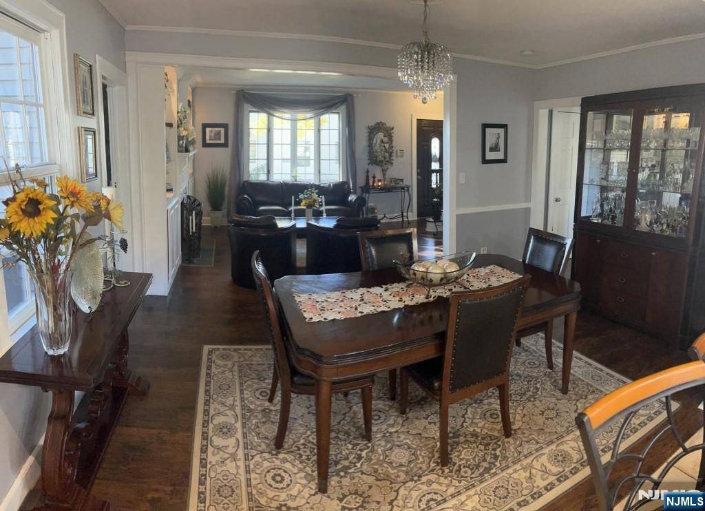 Montvale, NJ 07645,17 West DR