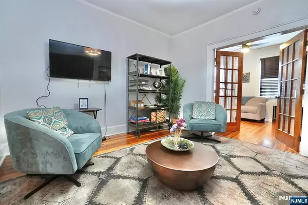 Newark, NJ 07107,680 N 8th ST