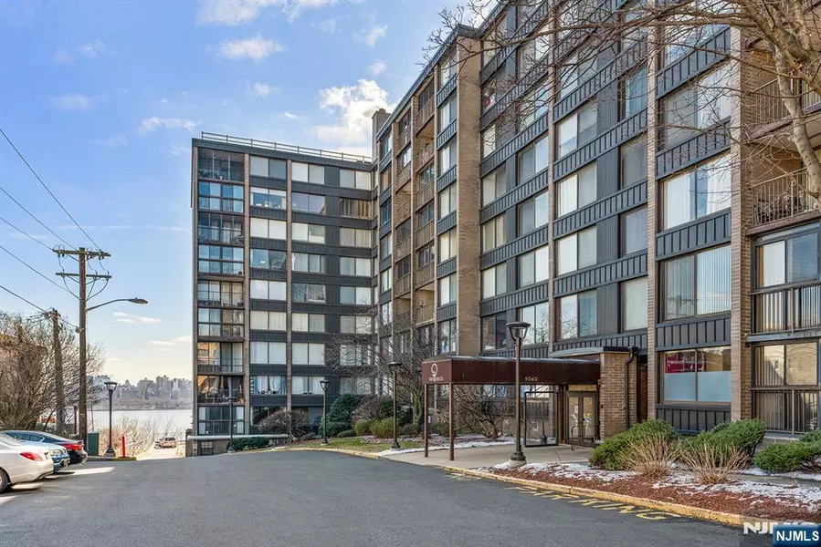 9060 Palisade AVE #612, North Bergen, NJ 07047