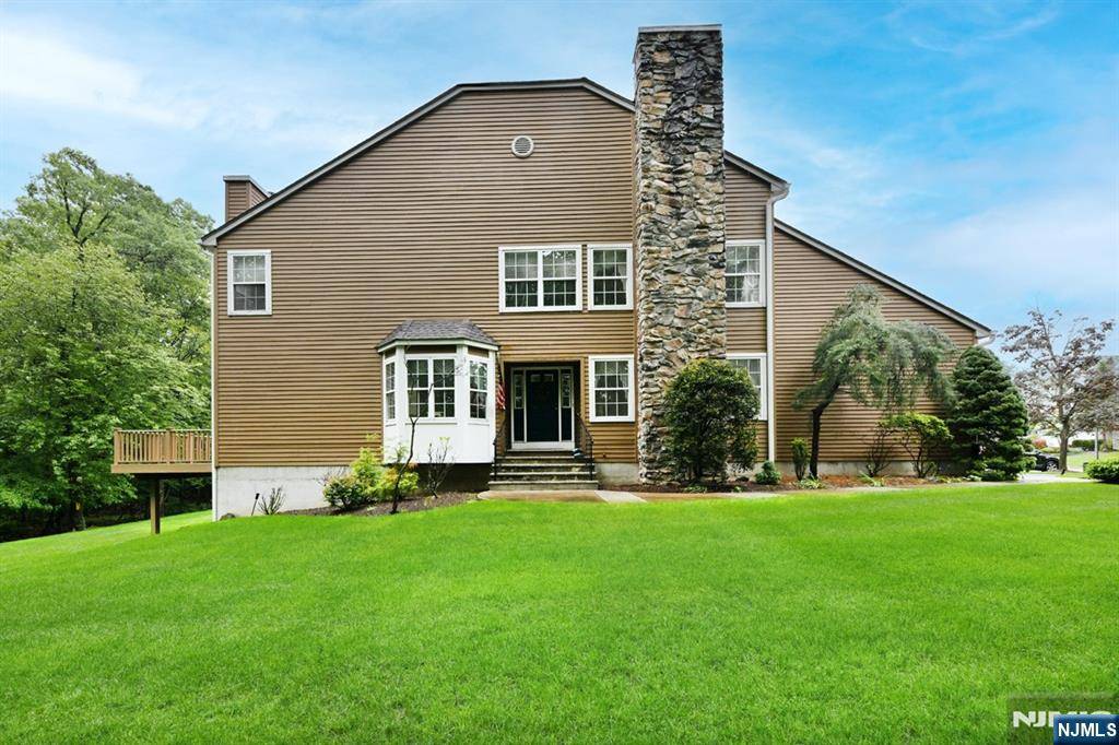 North Haledon, NJ 07508,54 Hunter RD