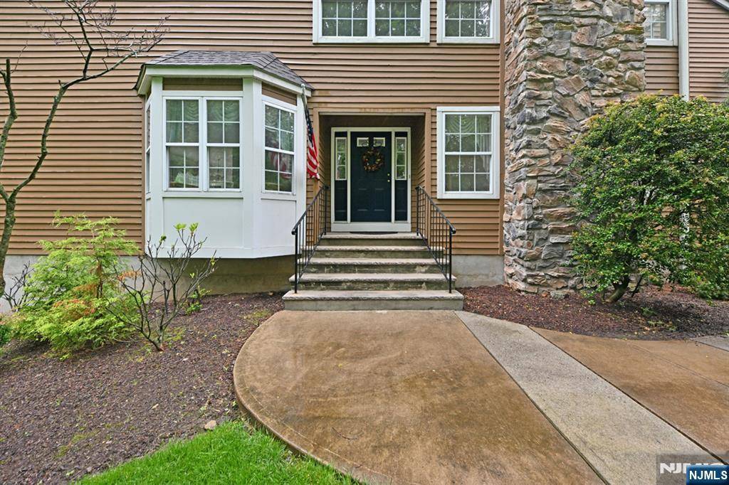 North Haledon, NJ 07508,54 Hunter RD