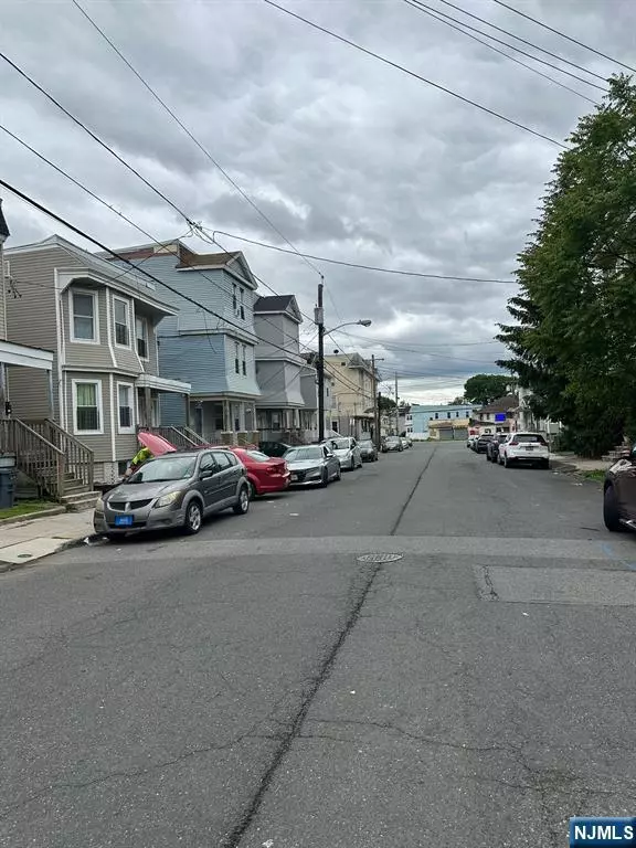 Irvington, NJ 07111,249 21st ST