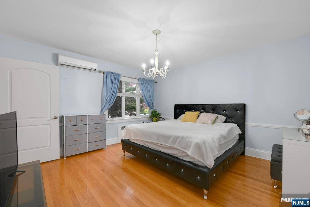 Ridgefield, NJ 07657,497 Oakdene AVE