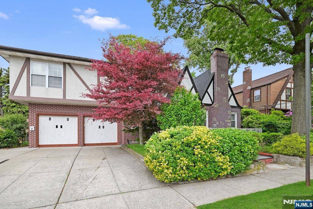 Ridgefield, NJ 07657,497 Oakdene AVE