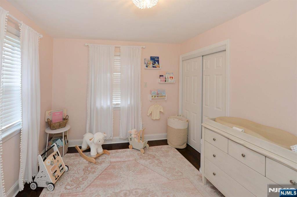 North Arlington, NJ 07031,54 Allan DR