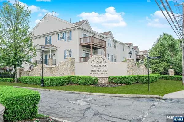 8310 Harcourt RD, Clifton, NJ 07013