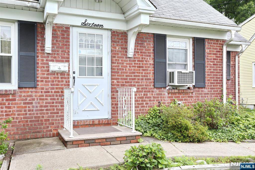 Dumont, NJ 07628,16 Merritt AVE