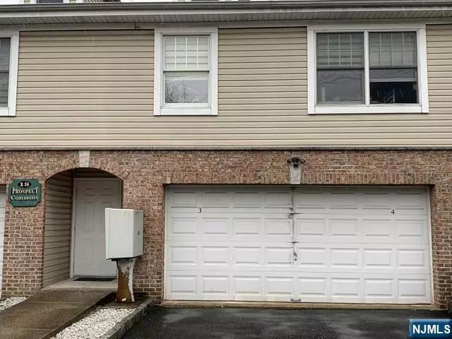 Palisades Park, NJ 07650,18 Prospect ST #4