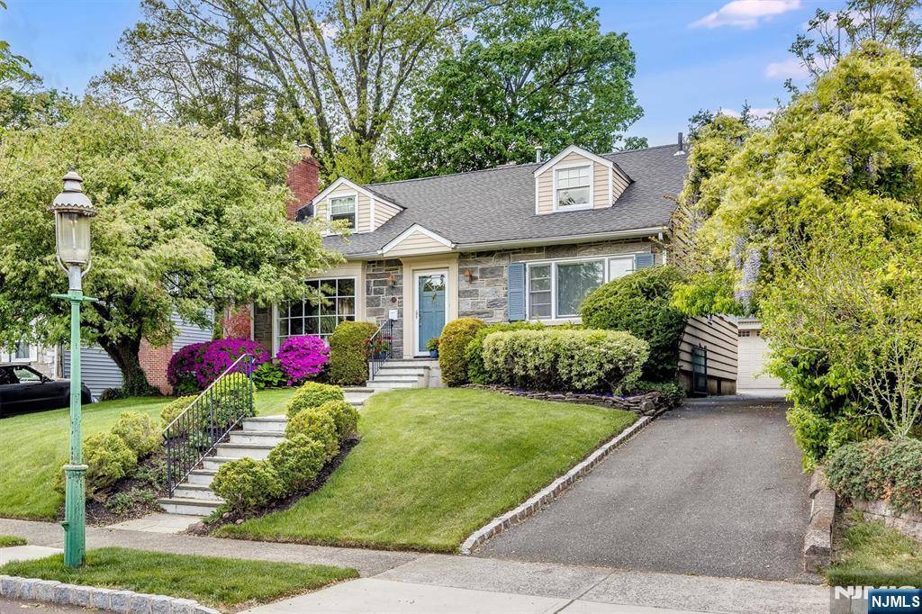 Glen Ridge, NJ 07028,50 Stonehouse RD