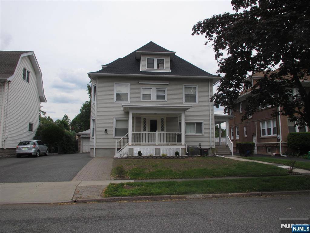 Rutherford, NJ 07070,204 Hollister AVE #1st FL