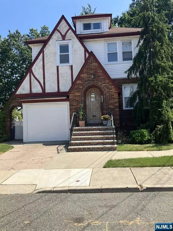 Ridgefield, NJ 07657,Address not disclosed