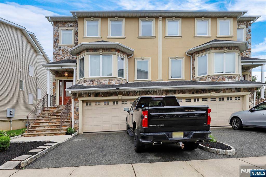 2 Jacobs LNDG, Secaucus, NJ 07094