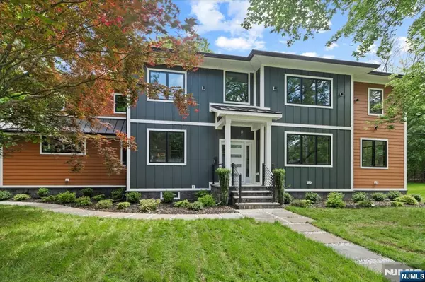 Mahwah, NJ 07430,45 Riverview TER