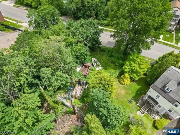 East Orange, NJ 07017,103 Midland AVE