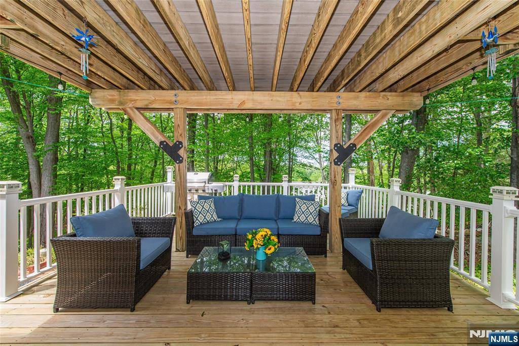 Sparta, NJ 07871,11 Ginger LN