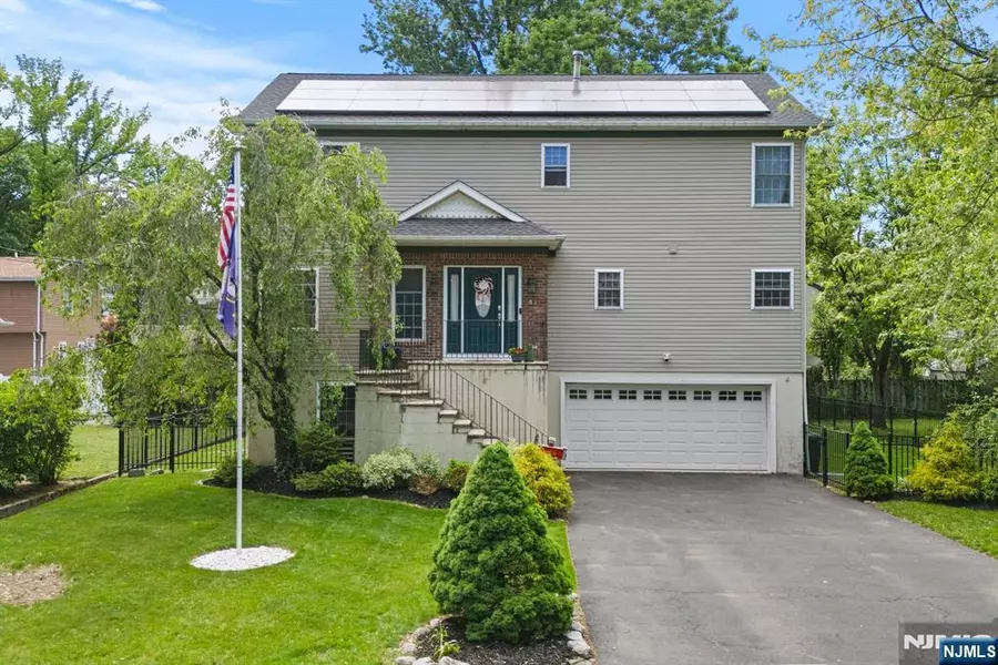 41 Sycamore AVE, Hillsdale, NJ 07642