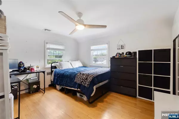 Roselle Park, NJ 07204,575 Grant AVE