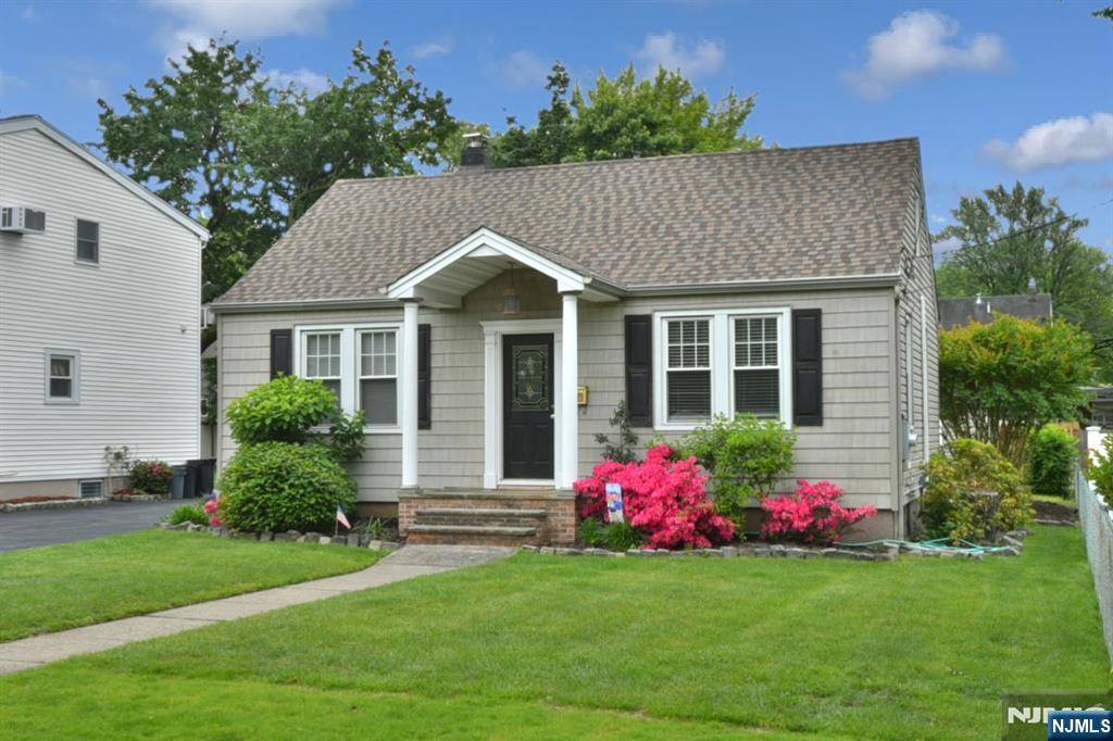 81 Locust AVE, Emerson, NJ 07630