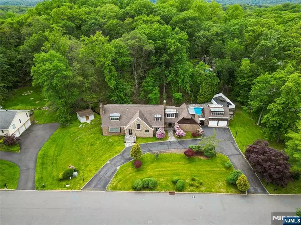 Montvale, NJ 07645,45 Longridge RD