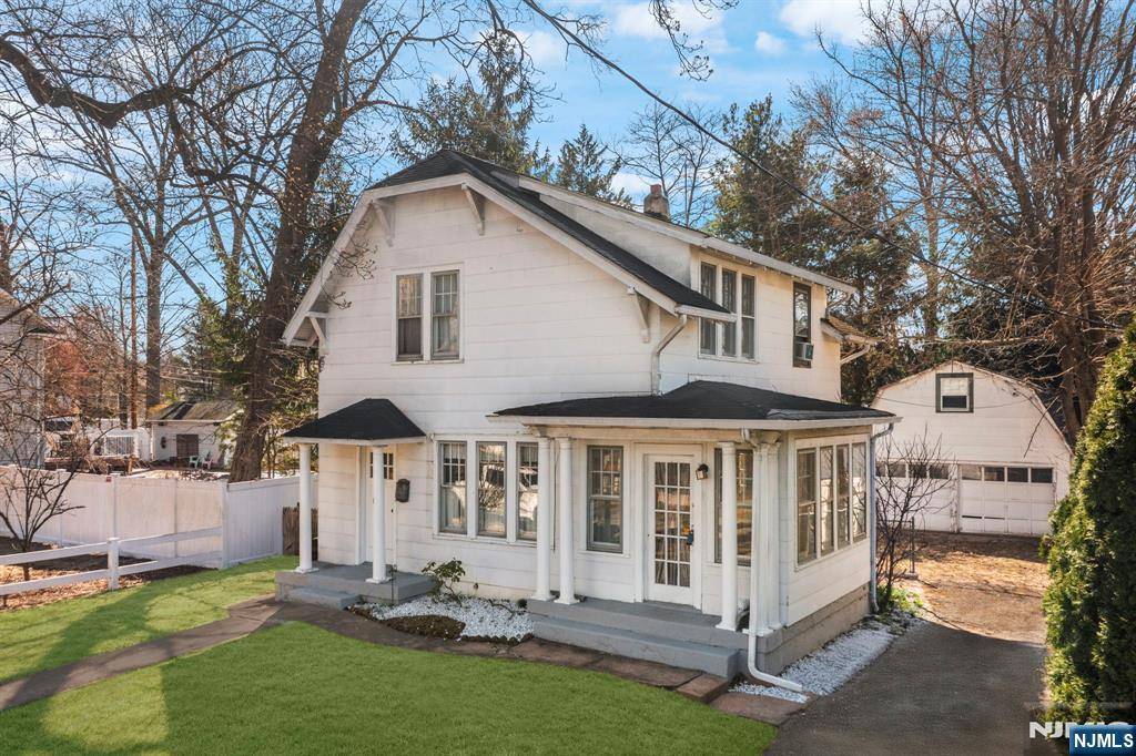 11 Harrington ST, Hillsdale, NJ 07642