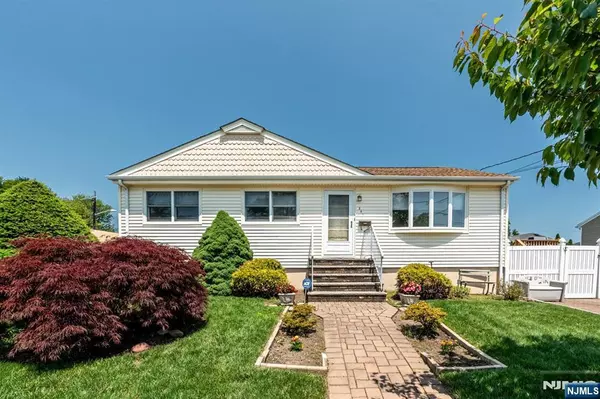 249 Cambridge AVE, Saddle Brook, NJ 07663