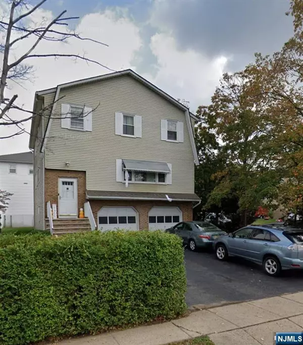 71 Miles ST, Elmwood Park, NJ 07407