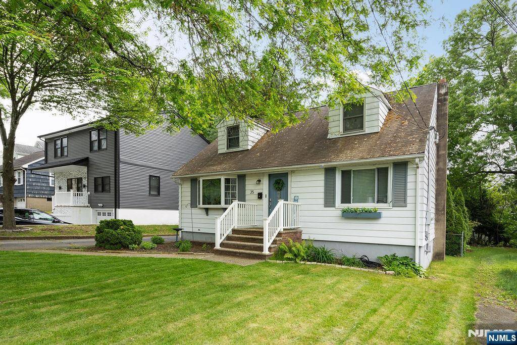 35 Woodward AVE, Bloomingdale, NJ 07403