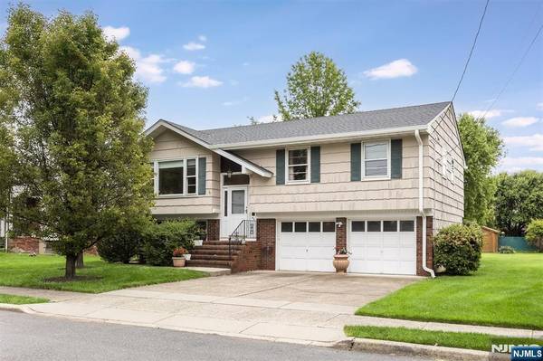 42 Henry ST, Little Ferry, NJ 07643