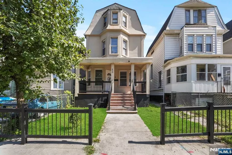 86 N 16th ST, East Orange, NJ 07017
