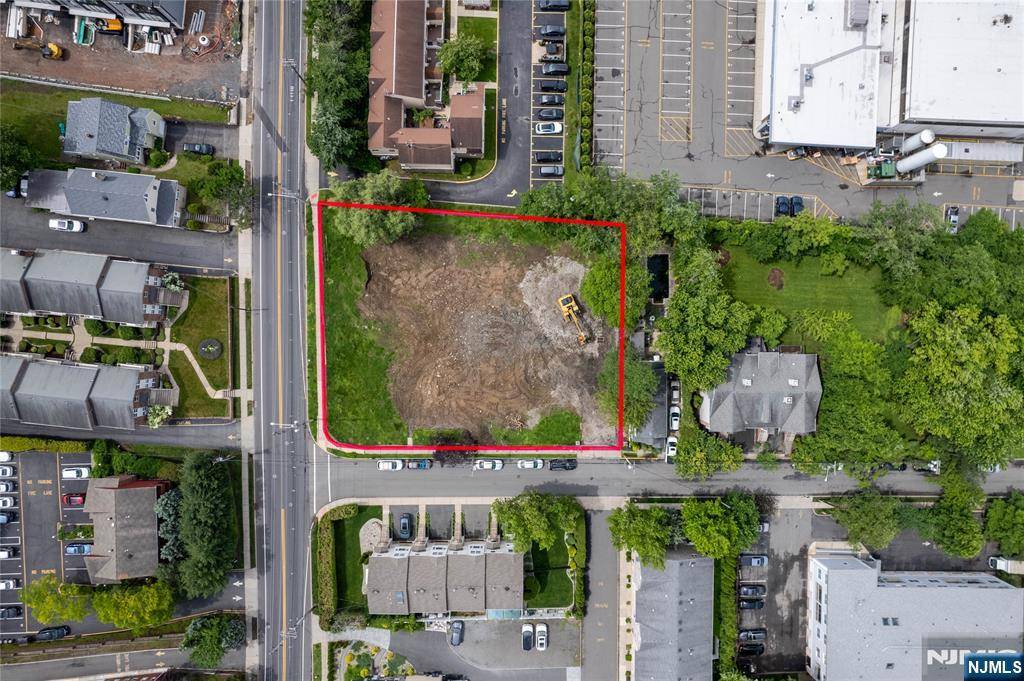 400-412 Grand AVE, Leonia, NJ 07605