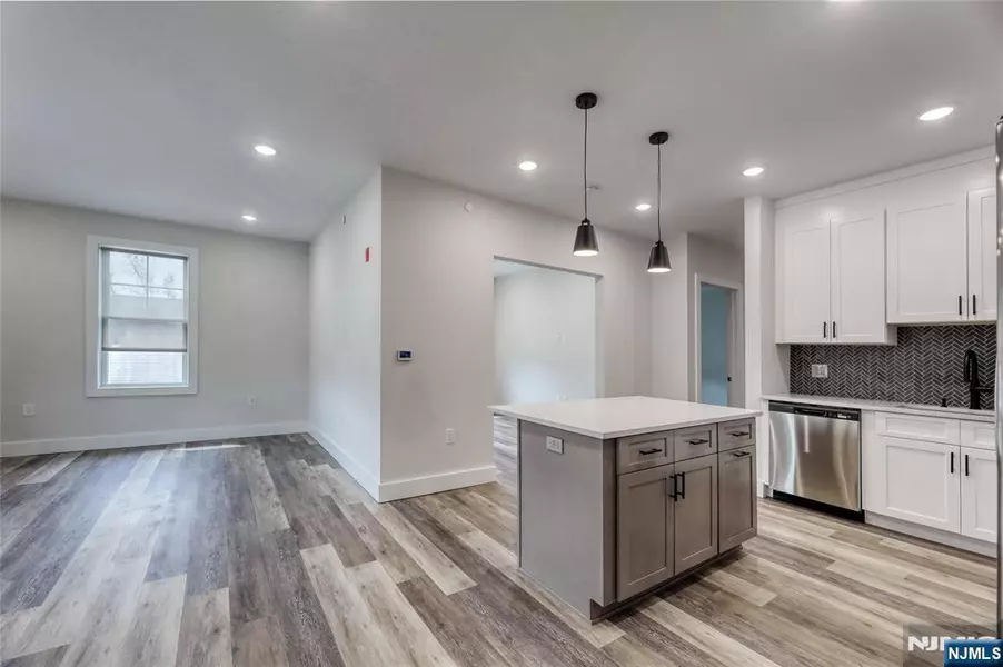 192 Livingston ST #302, Northvale, NJ 07647