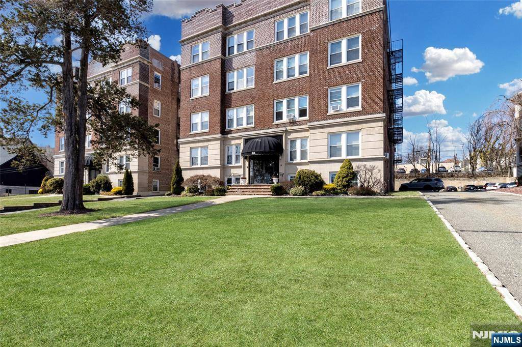 16 Forest ST #C6101, Montclair, NJ 07042