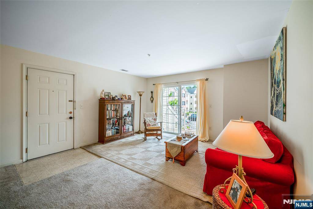 New Brunswick, NJ 08901,1025 Dogwood CT