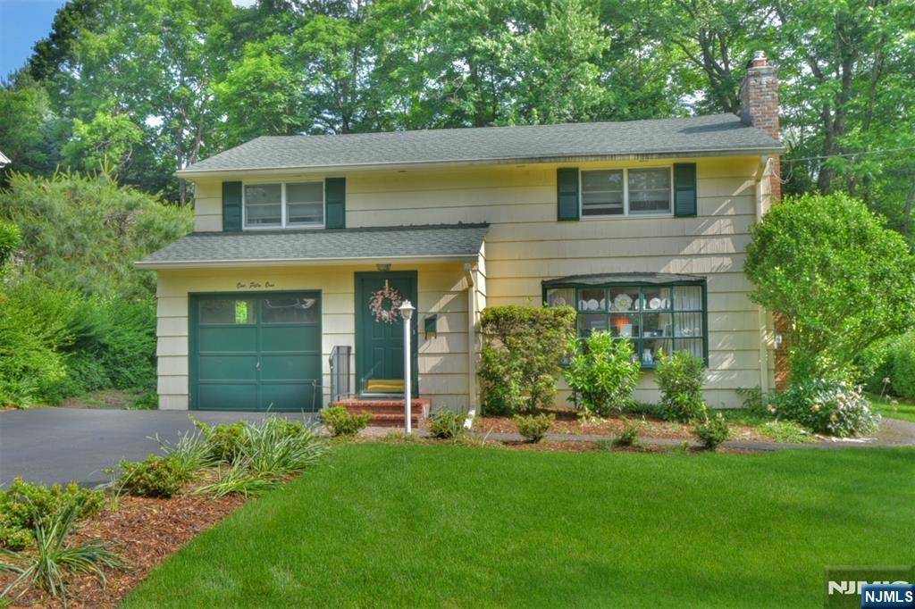 151 Bergen AVE, Waldwick, NJ 07463
